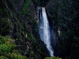 Salto de Bordones - Municipio de Isnos y Saladoblanco