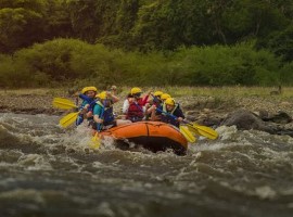 Paicol rafting sobre el rió Paez