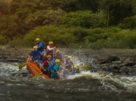 Paicol rafting sobre el rió Paez